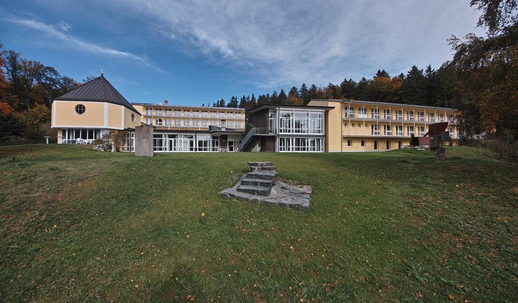 Martin-Niemoller-Haus Hotel Schmitten Zewnętrze zdjęcie