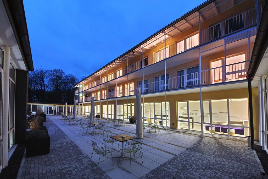 Martin-Niemoller-Haus Hotel Schmitten Zewnętrze zdjęcie