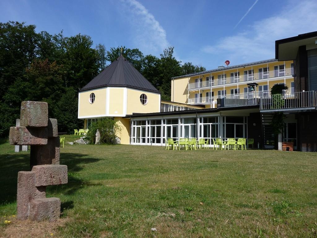 Martin-Niemoller-Haus Hotel Schmitten Zewnętrze zdjęcie